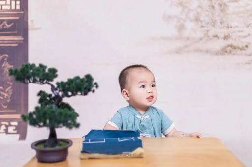 玉环宝宝眼屎多是什么原因